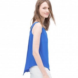 Top With Asymmetric Hem